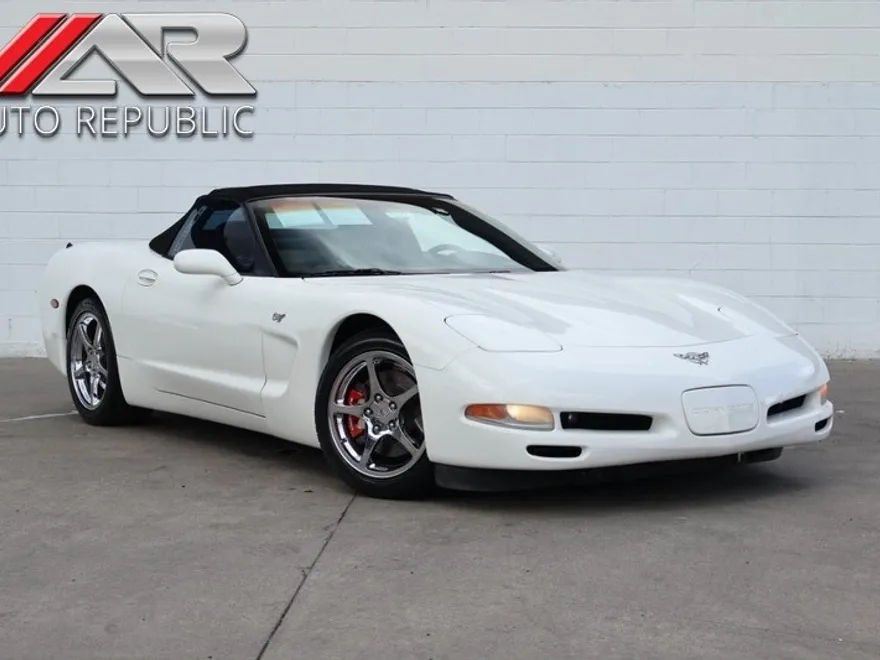 2003 Chevrolet Corvette photo 1