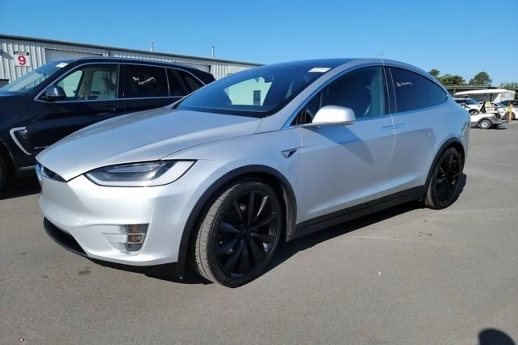 2017 Tesla Model X 75D photo 1