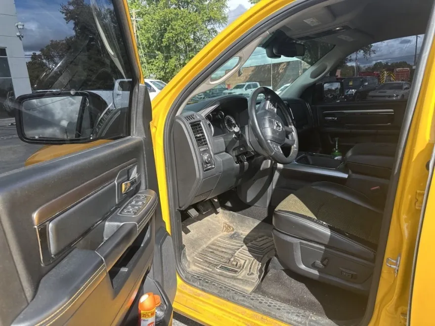 2016 Ram 1500 Sport photo 1