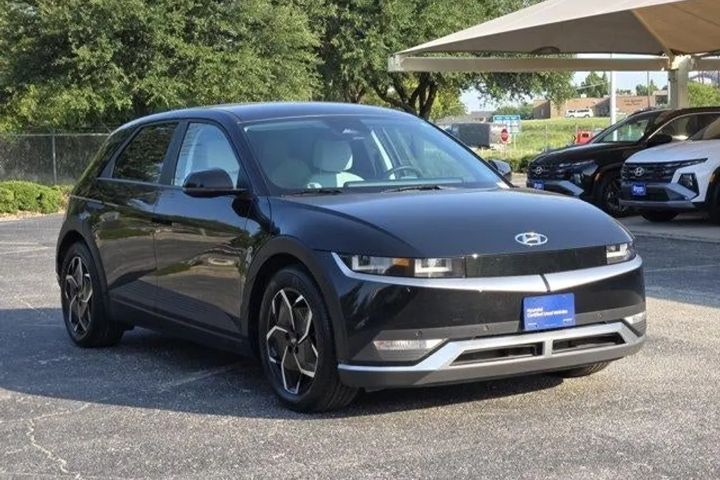 2023 Hyundai Ioniq 5 SEL photo 1