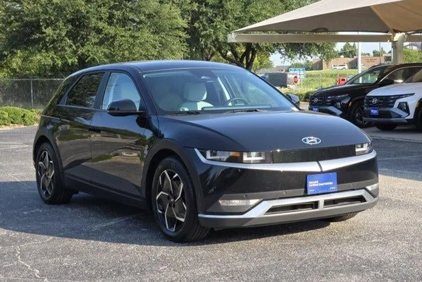 2023 Hyundai Ioniq 5 SEL photo 1