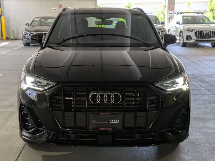 2024 Audi Q3 45 TFSI S line Premium Plus photo 1