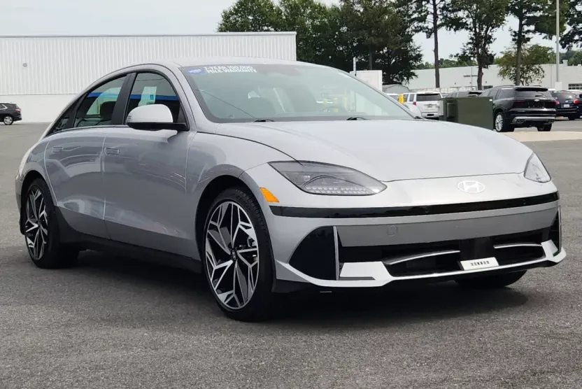 2023 Hyundai Ioniq 6 SEL photo 1