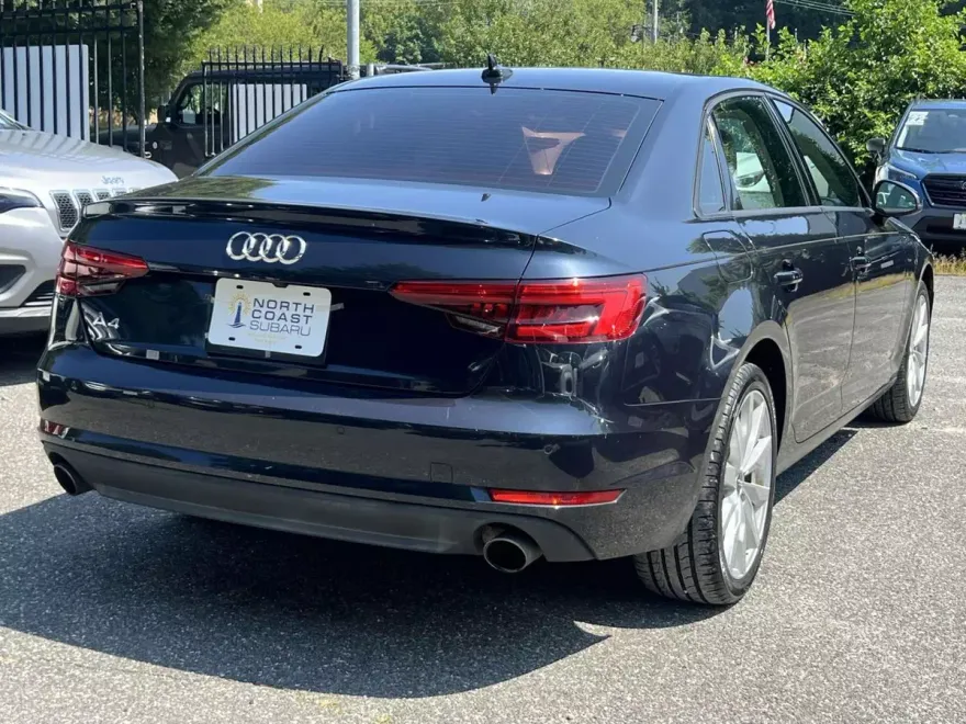 2017 Audi A4 2.0T Premium photo 1