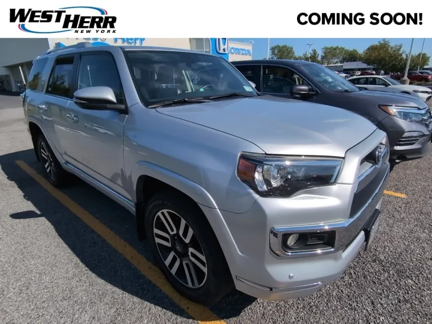 2016 Toyota 4Runner Limited photo 1