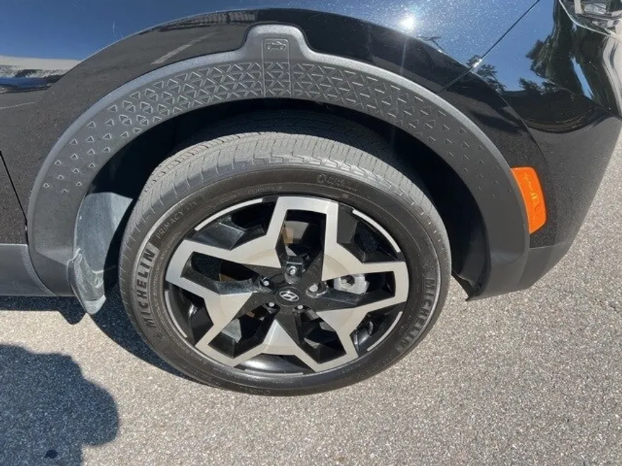 2023 Hyundai Santa Cruz Limited photo 1