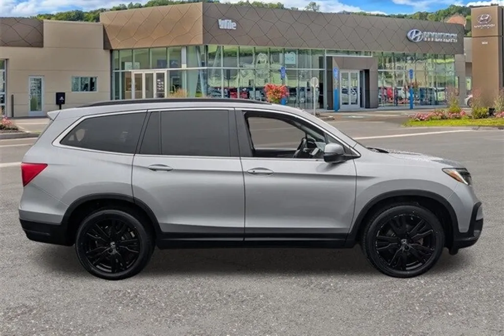 2022 Honda Pilot Special Edition photo 1
