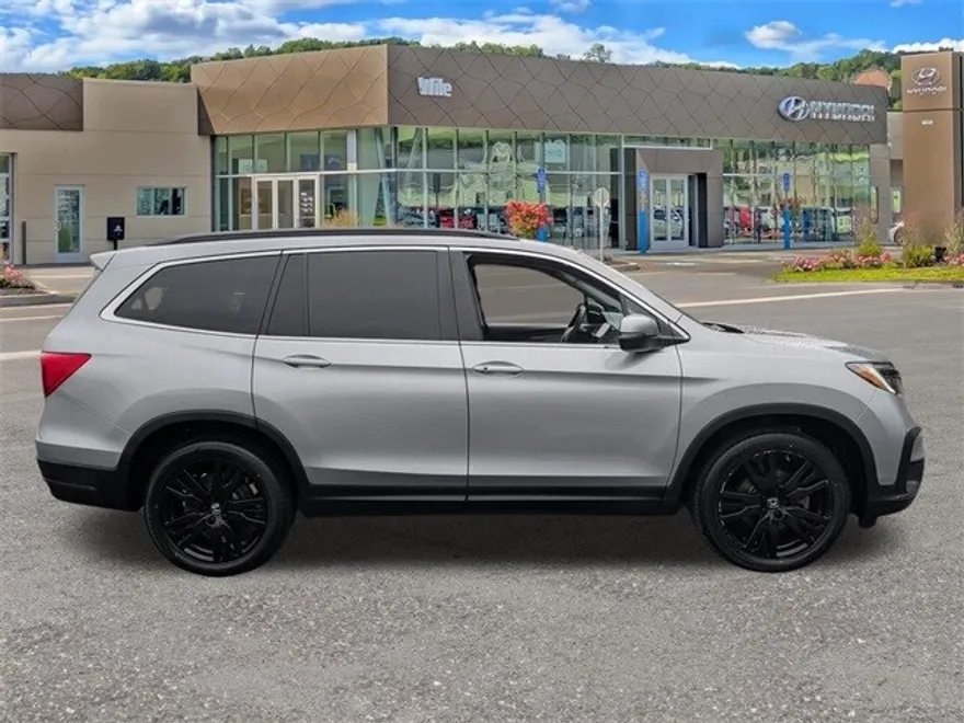 2022 Honda Pilot Special Edition photo 1