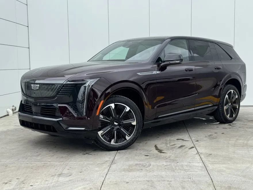 2025 Cadillac Escalade IQ Sport photo 1