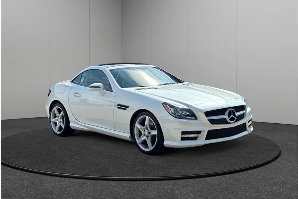 2015 Mercedes Benz SLK 250 photo 1