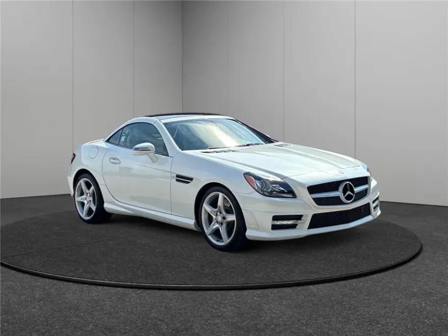 2015 Mercedes Benz SLK 250 photo 1