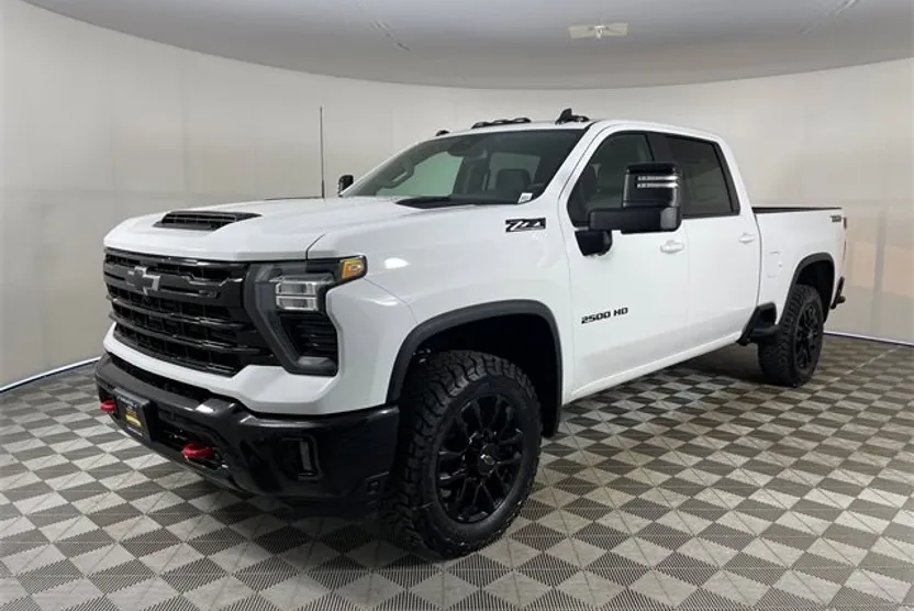 2025 Chevrolet Silverado 2500HD LT photo 1