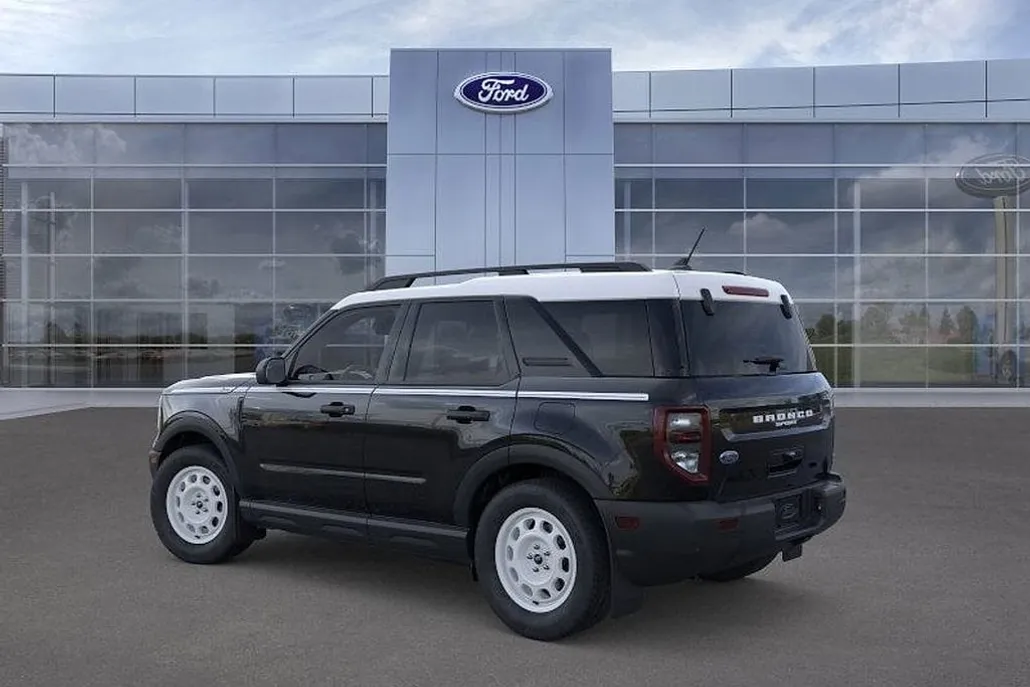 2025 Ford Bronco Sport Heritage photo 1