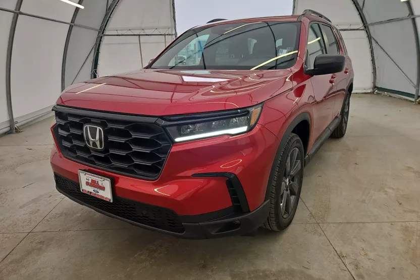 2025 Honda Pilot Sport photo 1