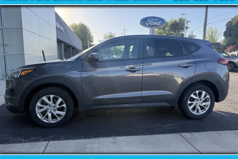 2020 Hyundai Tucson SE photo 1