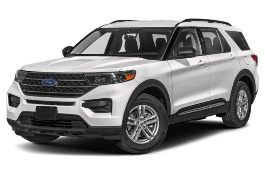 2023 Ford Explorer XLT photo 1