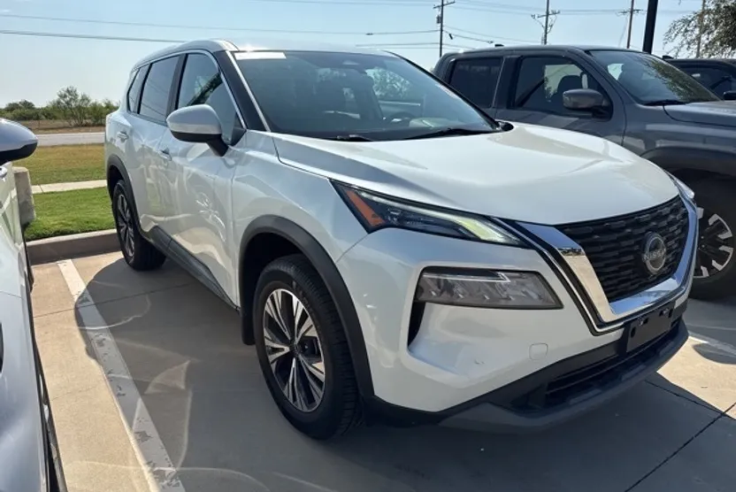 2023 Nissan Rogue SV photo 1