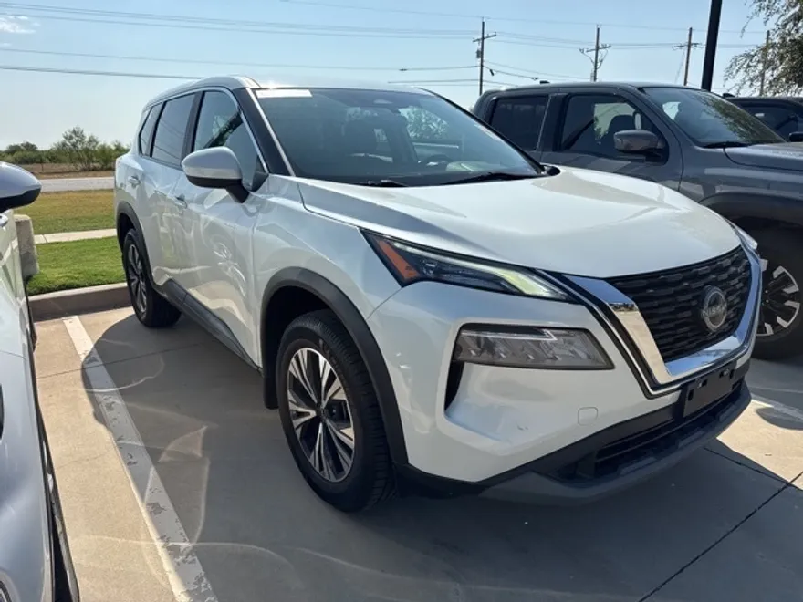 2023 Nissan Rogue SV photo 1