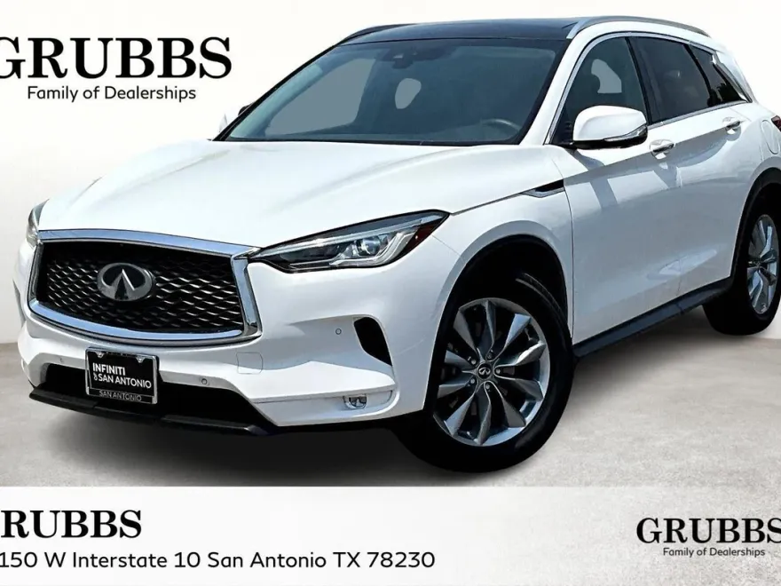 2019 Infiniti QX50 Essential photo 1