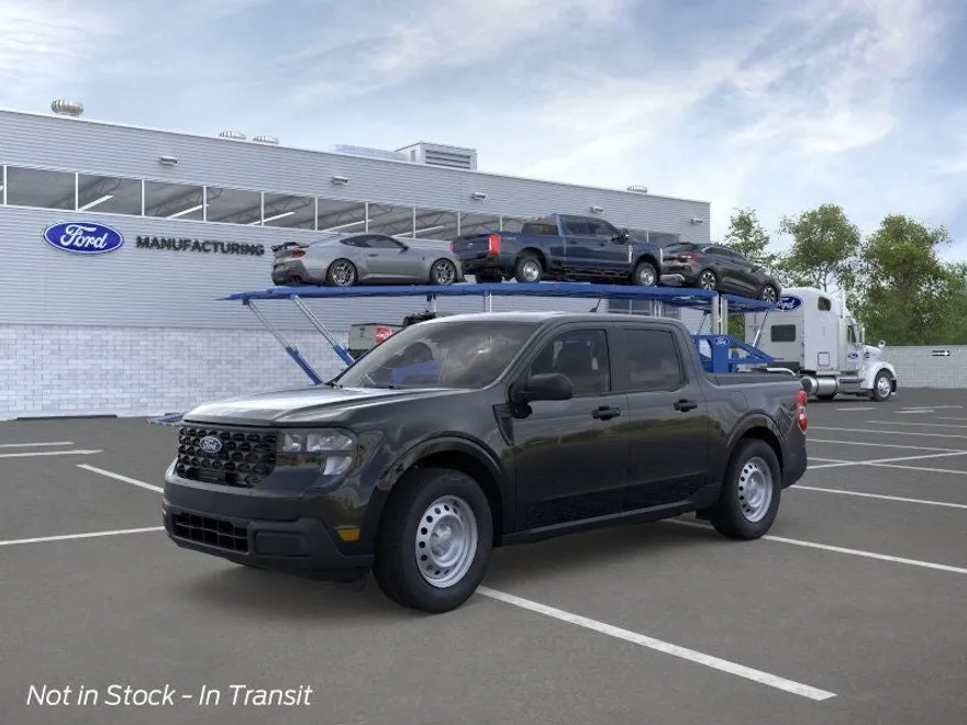 2025 Ford Maverick XL photo 1