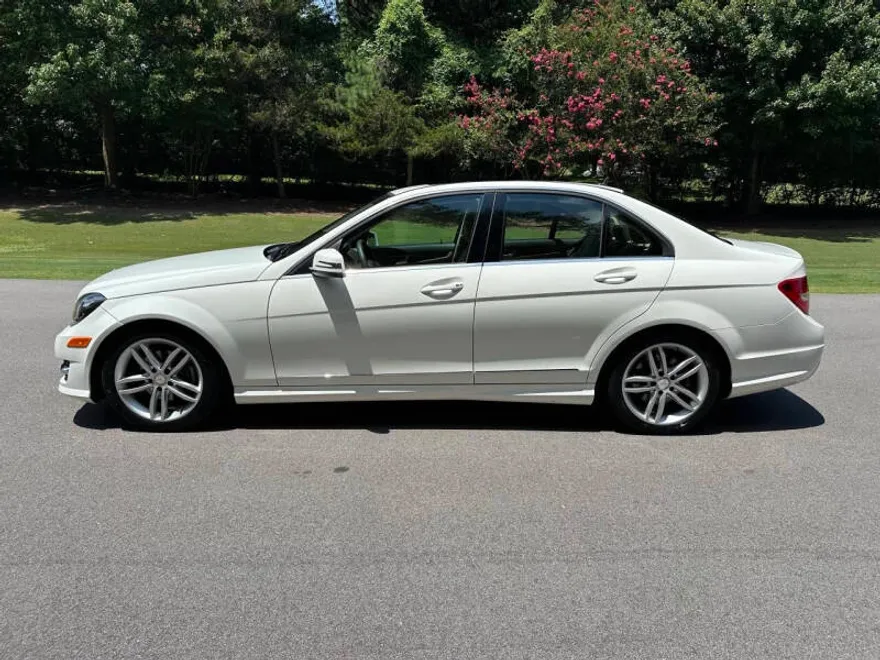 2014 Mercedes Benz C 250 Luxury photo 1