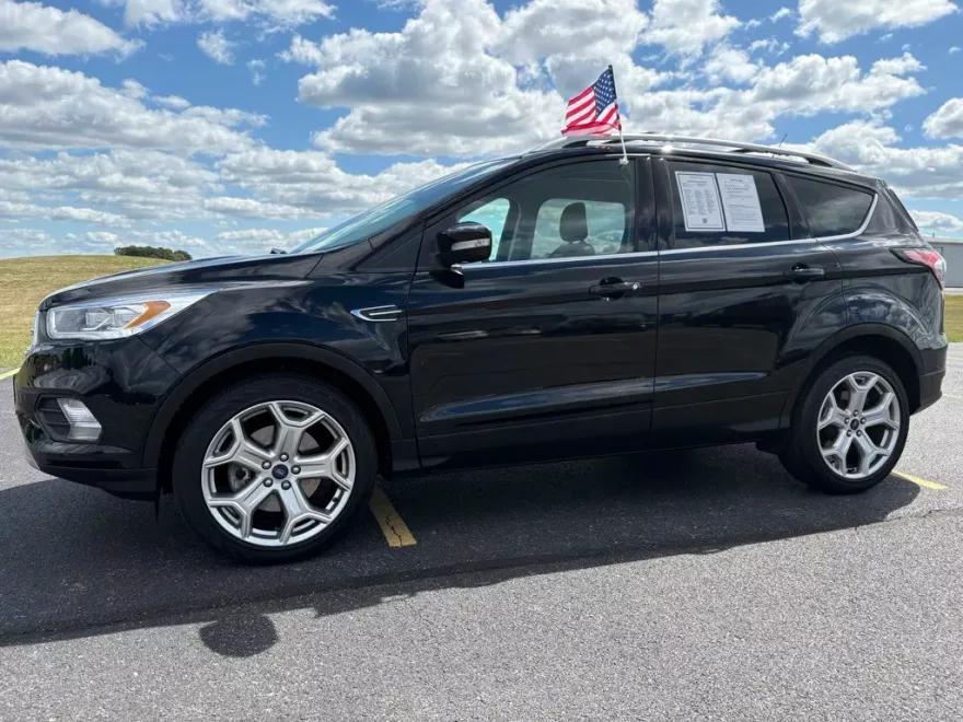 2018 Ford Escape Titanium photo 1