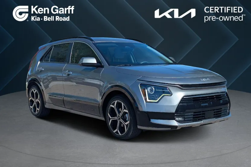 2023 Kia Niro EX Touring photo 1