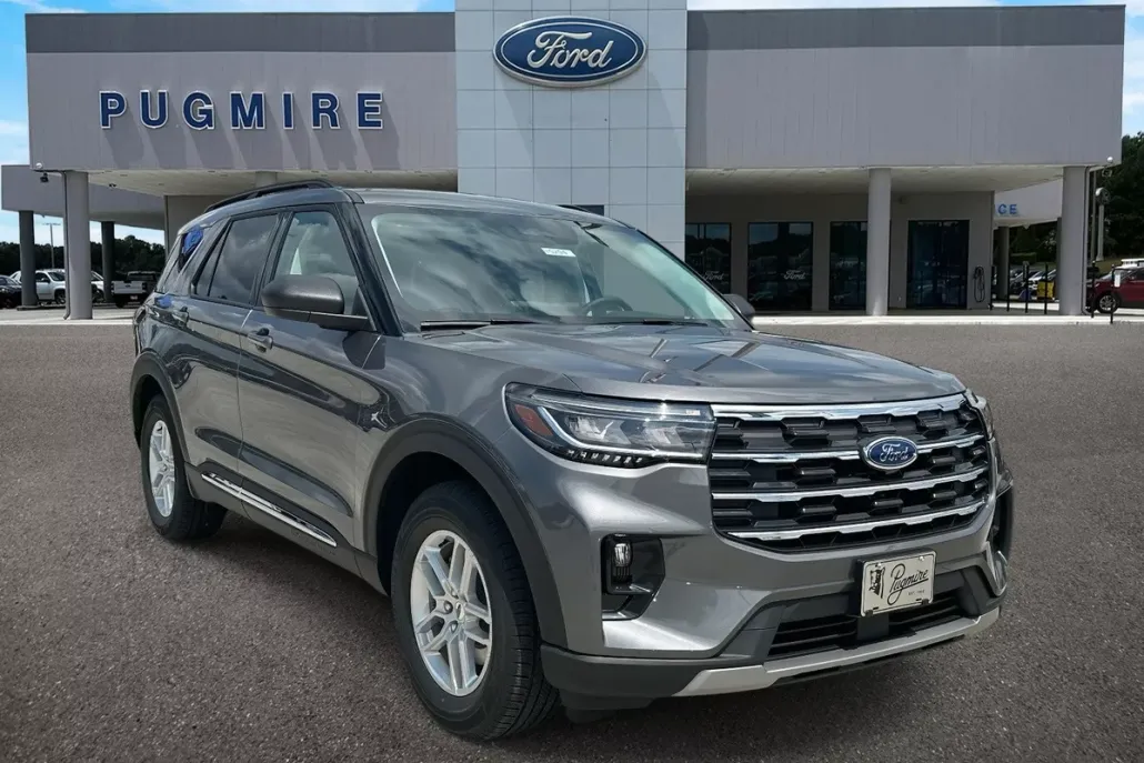 2025 Ford Explorer photo 1