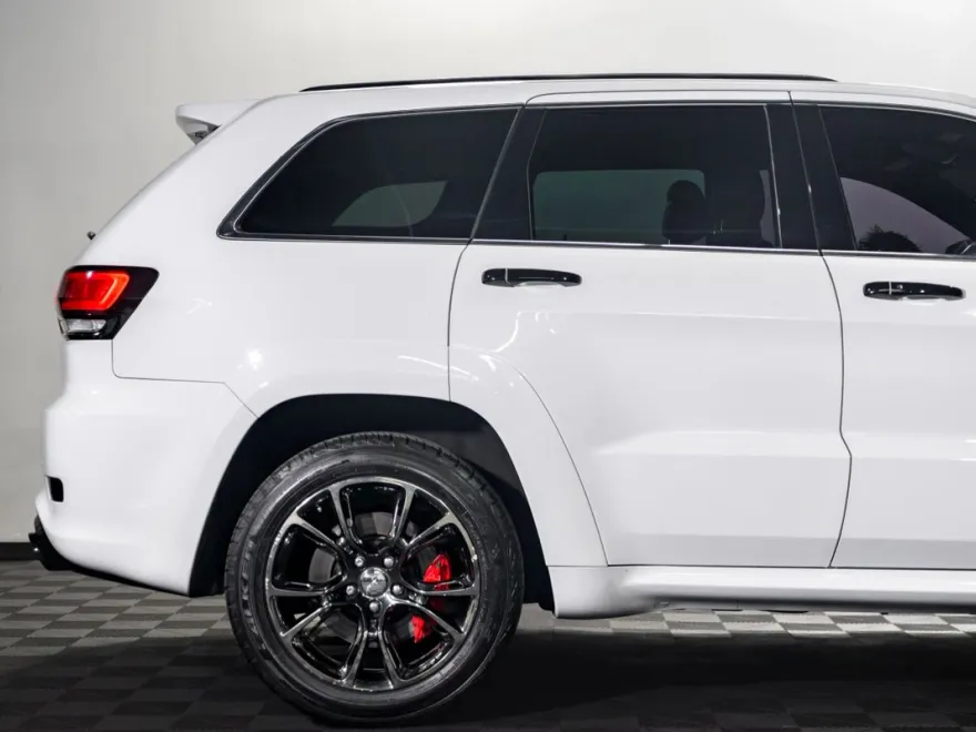 2015 Jeep Grand Cherokee SRT8 Sport photo 1