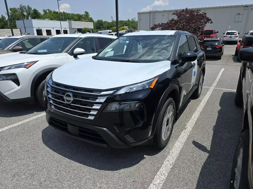 2025 Nissan Rogue SV photo 1