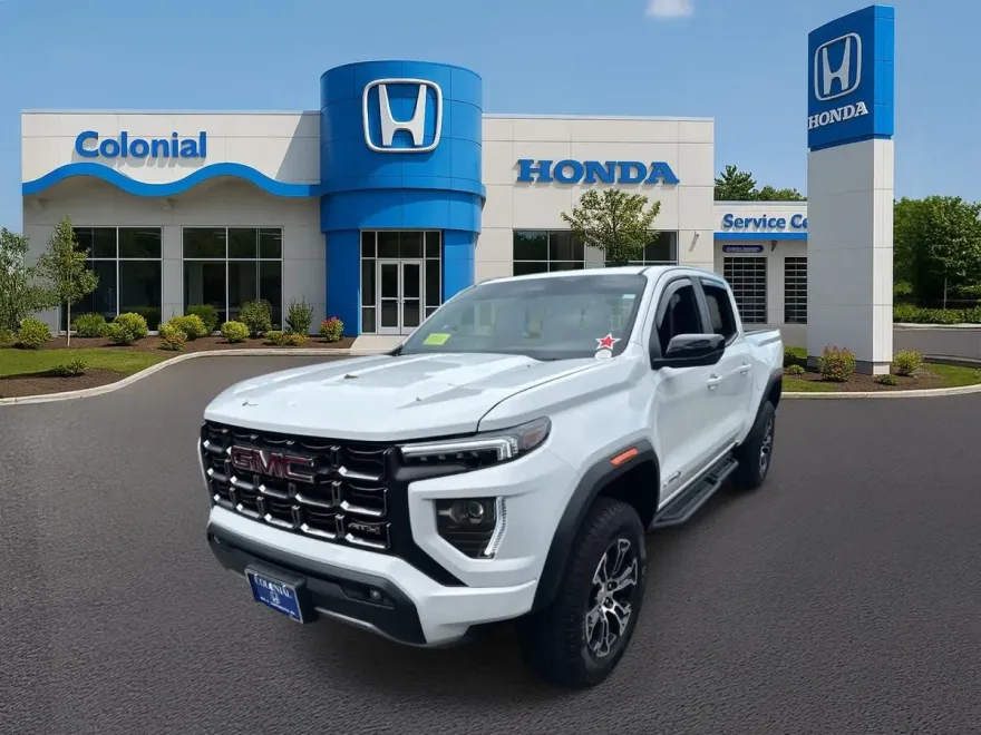 2024 Gmc Canyon AT4 photo 1
