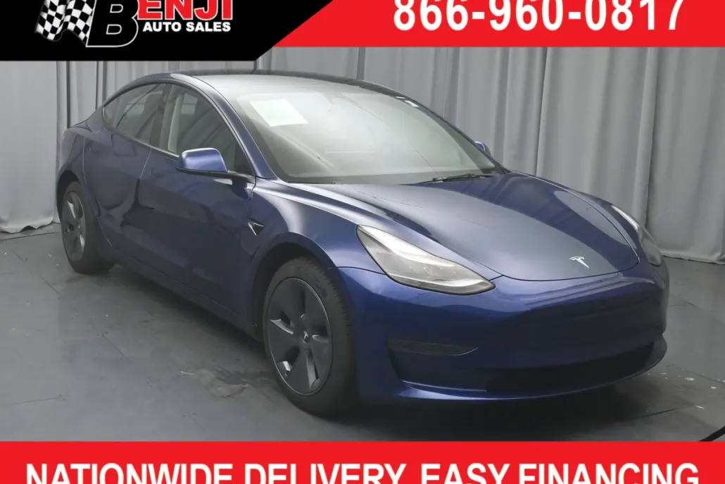 2023 Tesla Model 3 photo 1