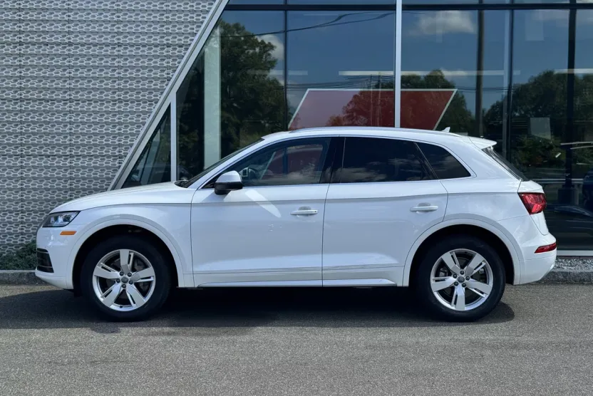 2018 Audi Q5 TFSI Premium Plus photo 1
