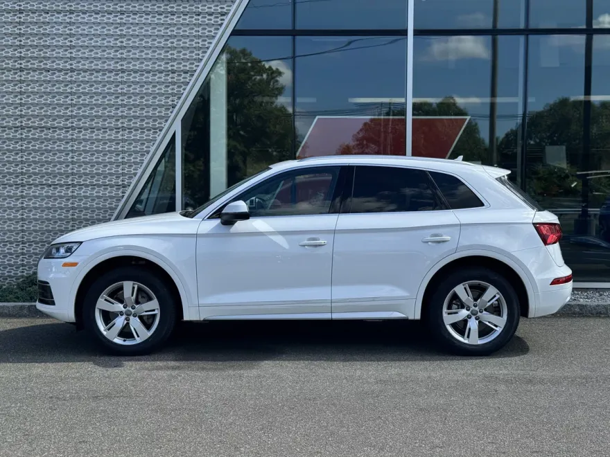 2018 Audi Q5 TFSI Premium Plus photo 1