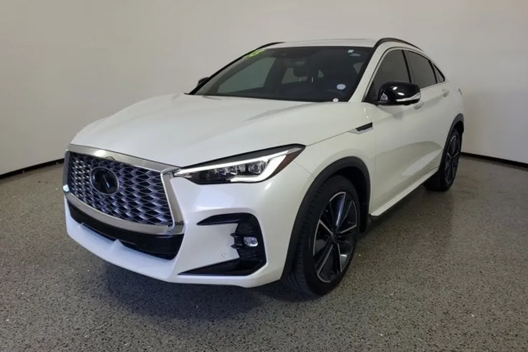 2023 Infiniti QX55 Essential photo 1