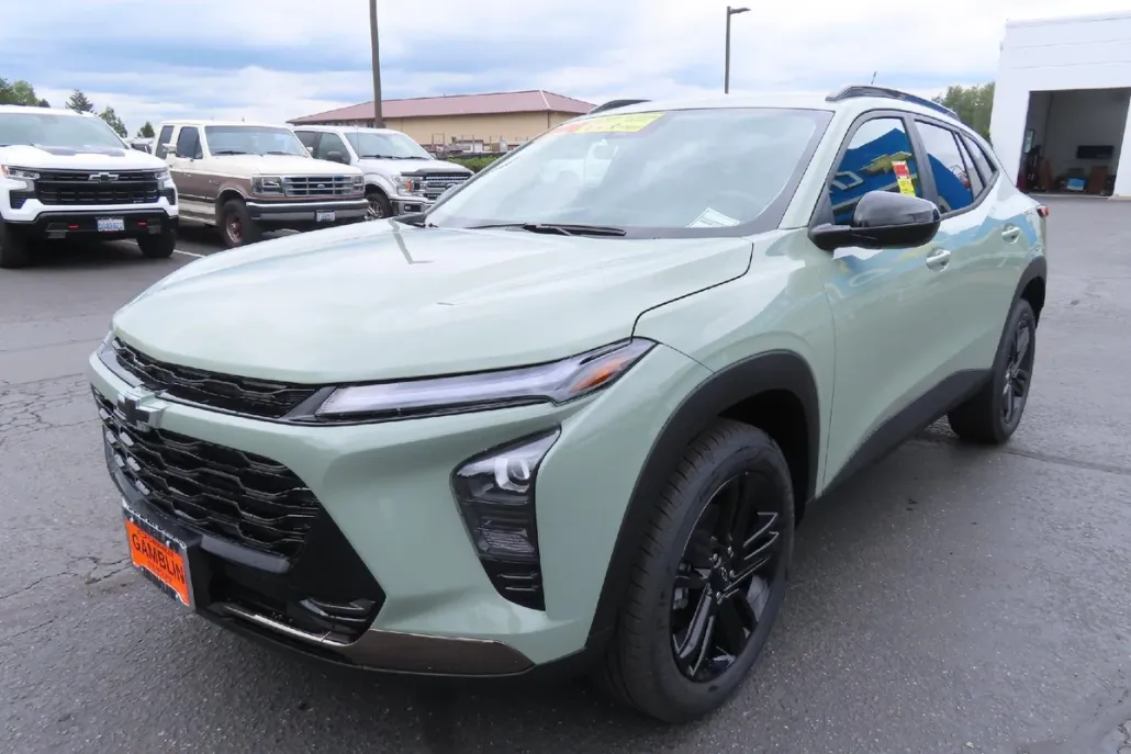 2025 Chevrolet Trax ACTIV photo 1