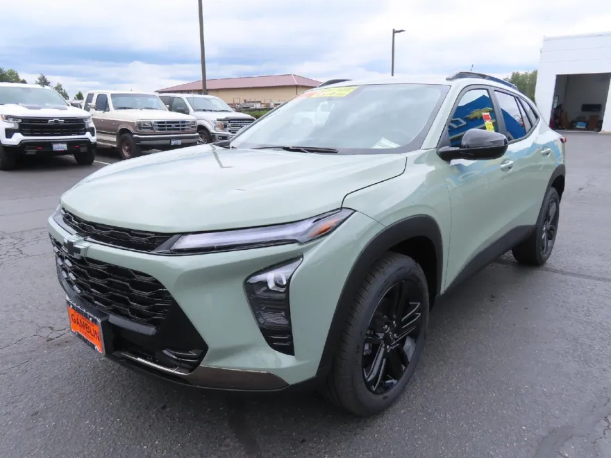 2025 Chevrolet Trax ACTIV photo 1