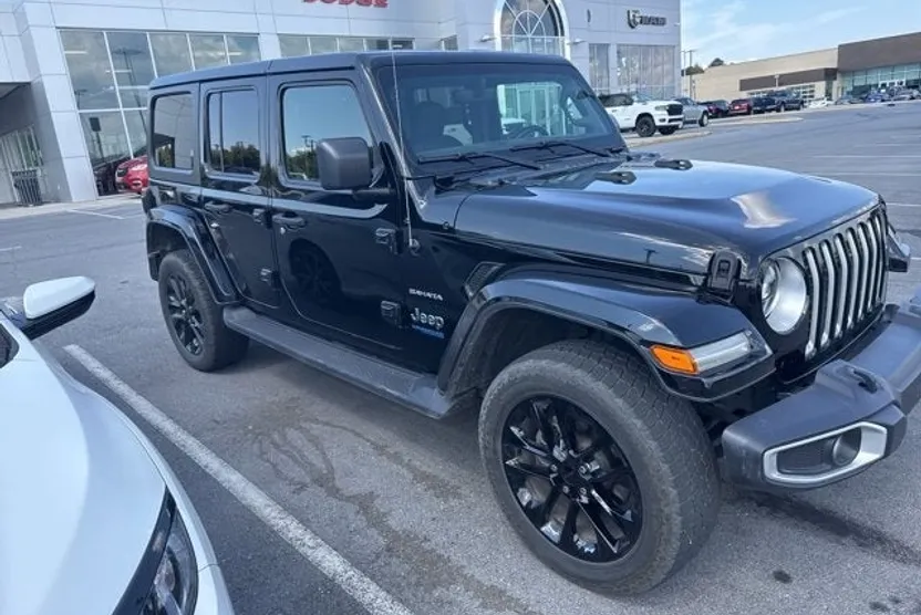 2021 Jeep Wrangler Unlimited Sahara 4xe photo 1