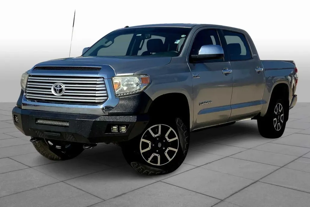 2017 Toyota Tundra Limited photo 1