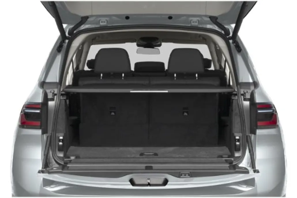 2026 Bmw X7 M60i photo 1