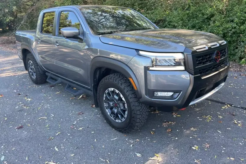 2025 Nissan Frontier PRO-4X photo 1