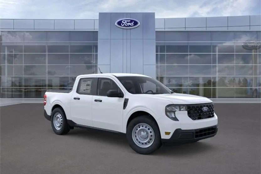 2025 Ford Maverick XL photo 1
