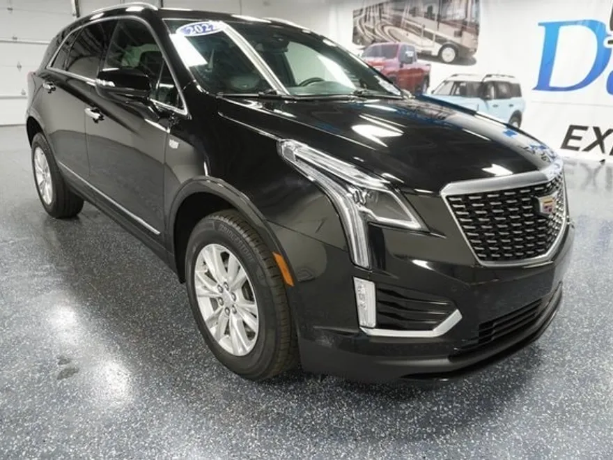 2022 Cadillac XT5 Luxury photo 1
