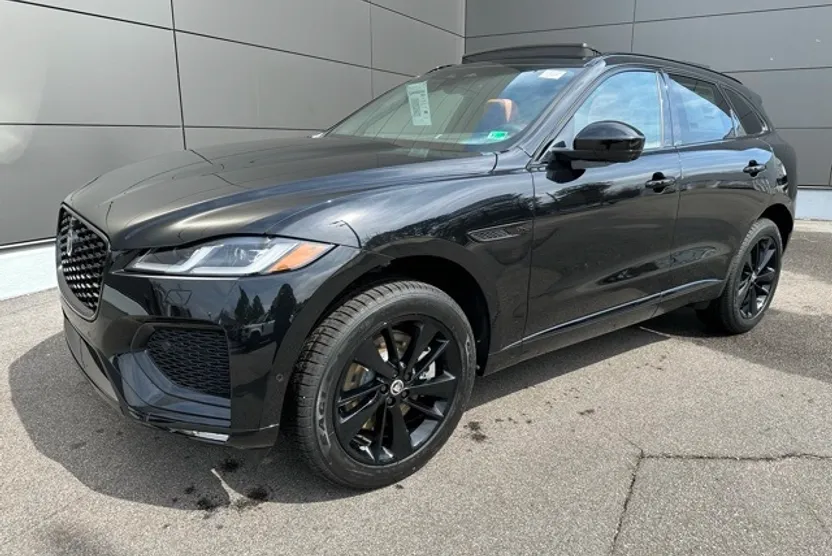 2026 Jaguar F-PACE P250 R-Dynamic S photo 1