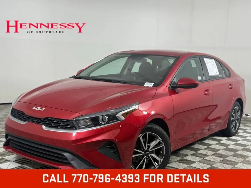 2022 Kia Forte LXS photo 1