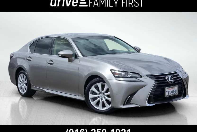 2016 Lexus GS 200t photo 1