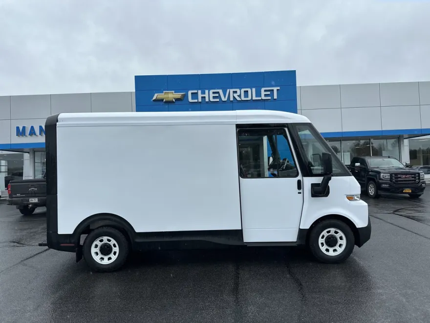 2025 Chevrolet BrightDrop Cargo 2500 photo 1