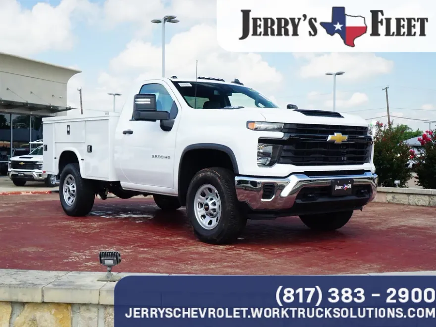 2024 Chevrolet Silverado 3500HD photo 1