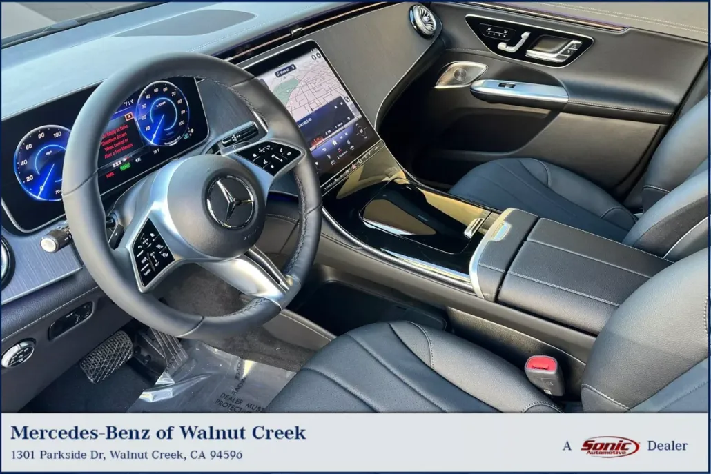 2025 Mercedes Benz 350 photo 1