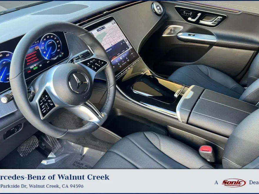 2025 Mercedes Benz 350 photo 1